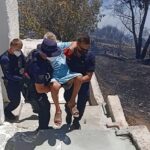 Τραγικό παιχνίδι της μοίρας στη Κερατέα: Ηλικιωμένη διασώθηκε από τη φωτιά και τη σκότωσε ο γιος της