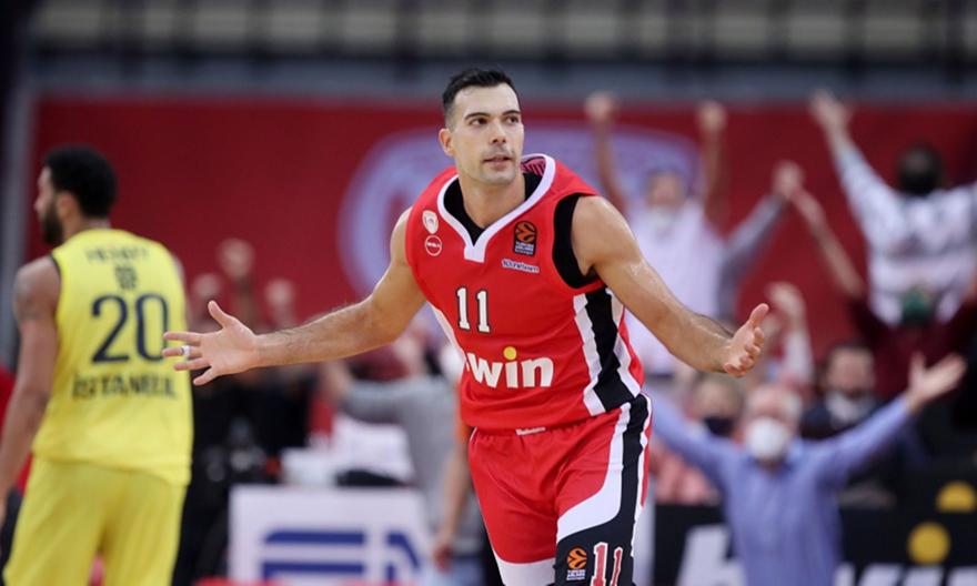 Γονάτισε» τη Φενέρ με την… εξιλέωση του Σλούκα ο Ολυμπιακός!