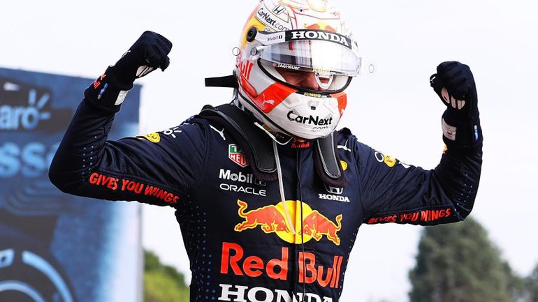 Τελικός θρίλερ με νικητή τον Max Verstappen στον τελευταίο γύρο! Πρωταθλητής ο Ολλανδός!