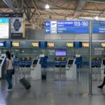 Μαζική εισαγωγή της «Όμικρον»… αεροπορικώς