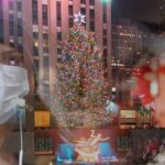 Για 2η χρονιά Χριστούγεννα στον κόσμο με Covid-19