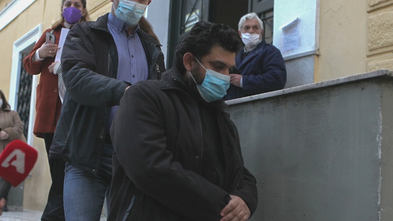 Συνελήφθη ιερέας για βιασμό 17χρονου κοριτσιού