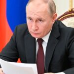 Πούτιν: 10.000 ρούβλια στον κάθε πρόσφυγα που φθάνει από το Ντονμπάς στην περιοχή του Ροστόφ