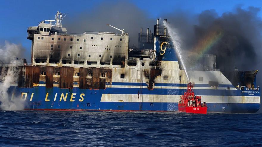 Συνελήφθησαν ο πλοίαρχος και δύο μηχανικοί του Euroferry Olympia