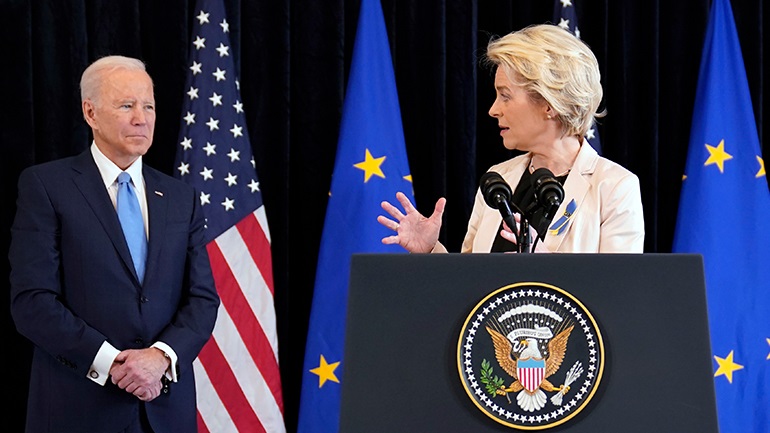 Ανακοινώθηκε η συμφωνία «μαμούθ» ΗΠΑ-ΕΕ για το φυσικό αέριο