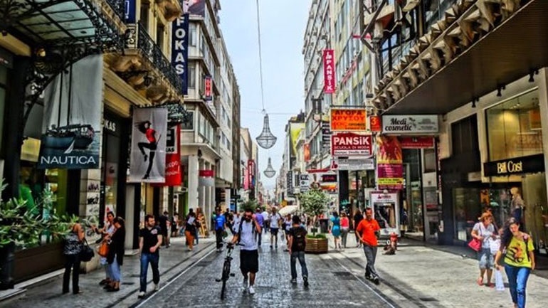 Ανοικτά θα είναι αύριο, Κυριακή 8 Μαΐου, τα καταστήματα στο πλαίσιο των ενδιάμεσων εκπτώσεων