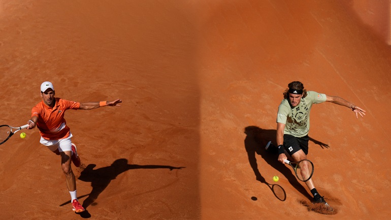 Λύγισε απέναντι στον Τζόκοβιτς ο Τσιτσιπάς