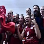 Έξαλλοι πανηγυρισμοί του νταμπλούχου Ολυμπιακού στα αποδυτήρια της Λεωφόρου! (pics)