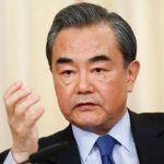 Ο Κινέζος ΥΠΕΞ αποχώρησε από την έναρξη του εορταστικού δείπνου της ASEAN