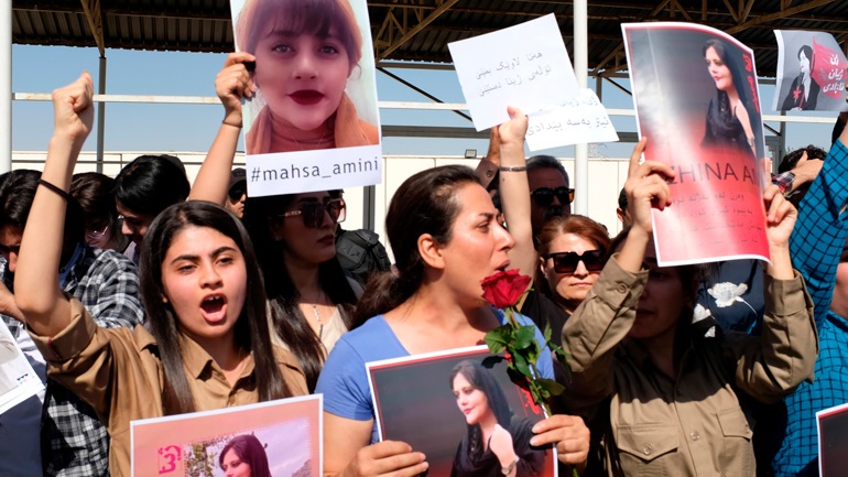 «Βράζει» η οργή στο Ιράν