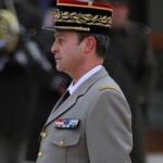 Γάλλος Στρατηγός προς τους ανεμβολίαστους πολίτες: «Είστε οι σημερινοί υπερήρωες»