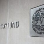 Aνάπτυξη της ελληνικής οικονομίας στο 2,6% βλέπει για φέτος το ΔΝΤ