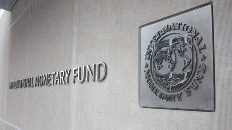 Aνάπτυξη της ελληνικής οικονομίας στο 2,6% βλέπει για φέτος το ΔΝΤ