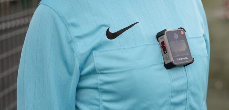 Ποδόσφαιρο: Κάμερα στους διαιτητές για να μειωθεί το μπούλινγκ από παίκτες και θεατές