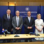 Τελετή παράδοσης – παραλαβής στο Υπουργείο Υποδομών και Μεταφορών