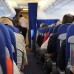 Χαμός σε πτήση με προορισμό την Αθήνα – Επιβάτης απειλούσε πως θα ανατινάξει το αεροπλάνο