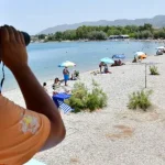 Πάτρα: Σωτήρια επέμβαση ναυαγοσώστη στην Πλαζ – Εσωσε 78χρονο που κινδύνευσε να πνιγεί