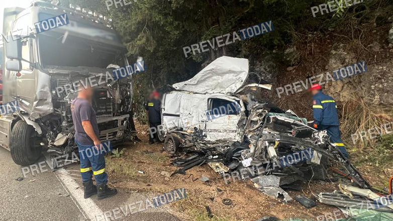 Νεκρή 50χρονη σε τροχαίο με φορτηγό στην Πρέβεζα