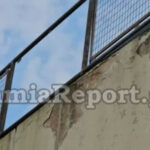 Λαμία: Χειρουργείται στα πόδια ο 13χρονος μαθητής που έπεσε από 5 μέτρα όταν υποχώρησε κάγκελο στο σχολείο