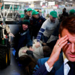 Στα άκρα οι αγρότες στη Γαλλία – Εισέβαλλαν στην Αγροτική Έκθεση του Παρισιού, λίγο πριν μιλήσει ο Μακρόν