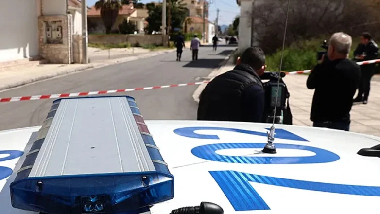 Έθαψε τη μητέρα της στην αυλή του σπιτιού της, για να παίρνει τη σύνταξη