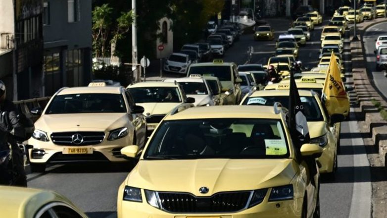 Άκαρπη η συνάντηση των οδηγών ταξί με Κυρανάκη