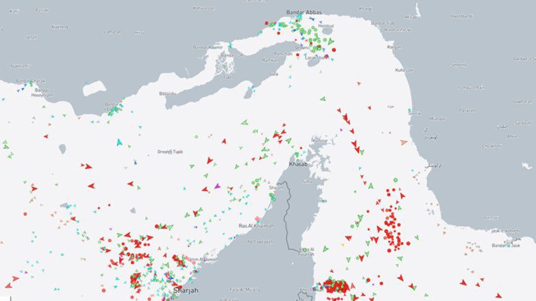 Το Ιράν λέει ότι έκλεισε τα Στενά του Ορμούζ και θα χτυπά κάθε πλοίο