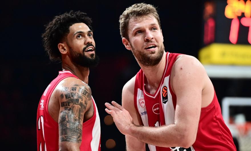 Ολυμπιακός σε παράσταση κορυφής, καθάρισε την Αρμάνι και πάει πρώτος και καλύτερος στα playoffs!